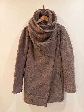 10 FEET Faux-Shearling Coat
